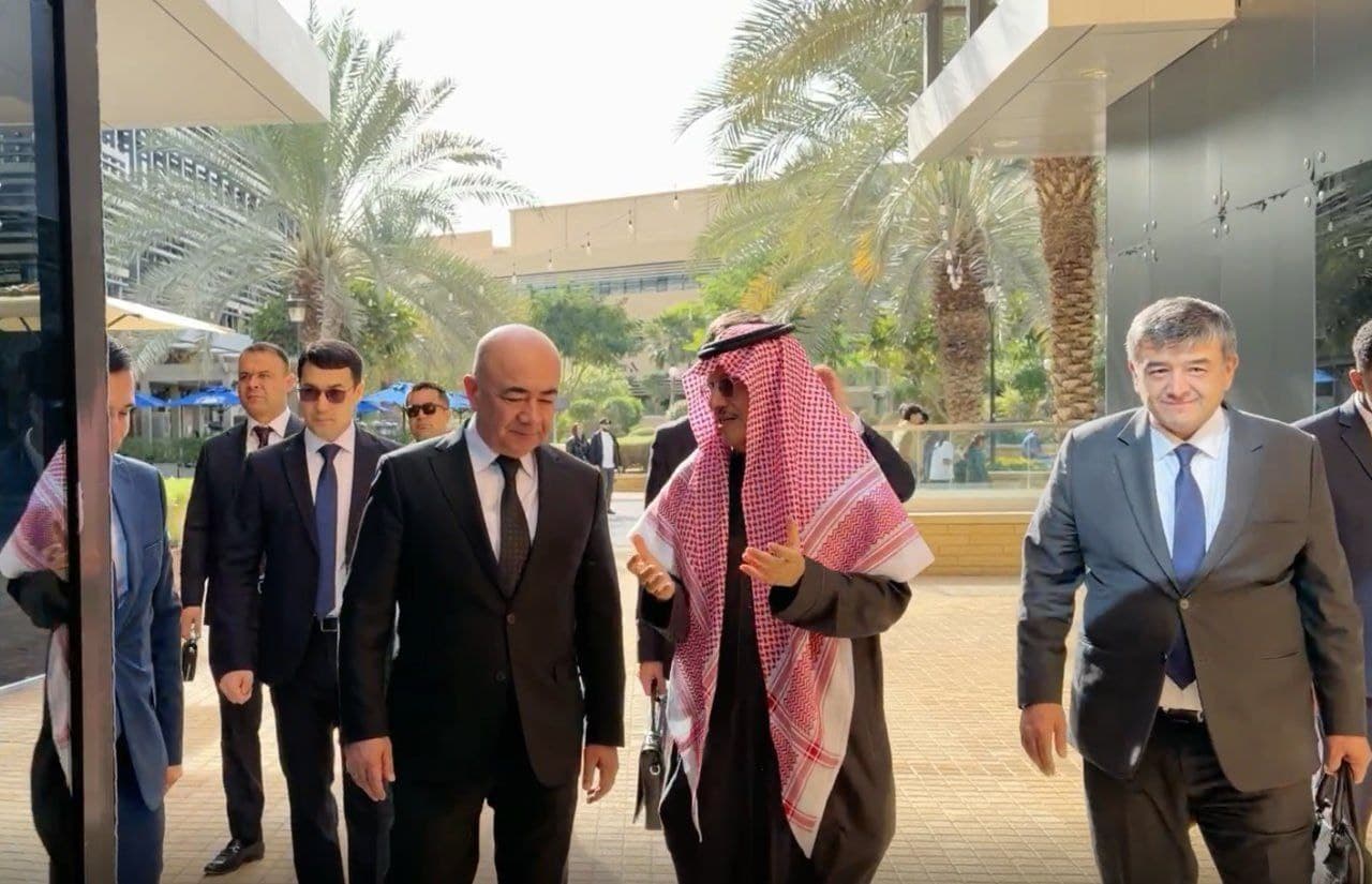 Zoyir Mirzayev Saudiya investisiyalar vaziri yordamchisi bilan istiqbolli loyihalarni muhokama qildi