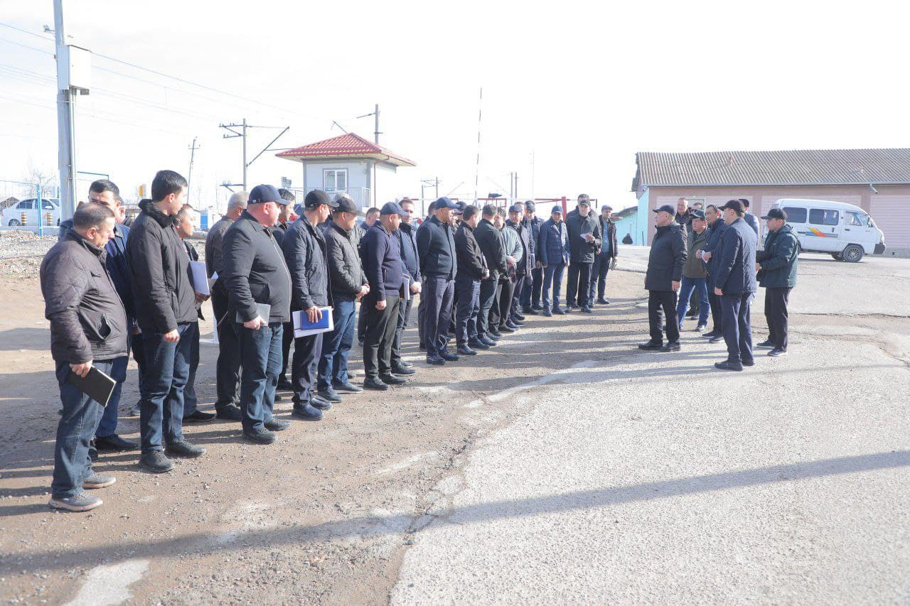 Viloyat rahbari Chinoz tumanida rejalashtirilgan istiqbolli loyihalar bilan tanishdi