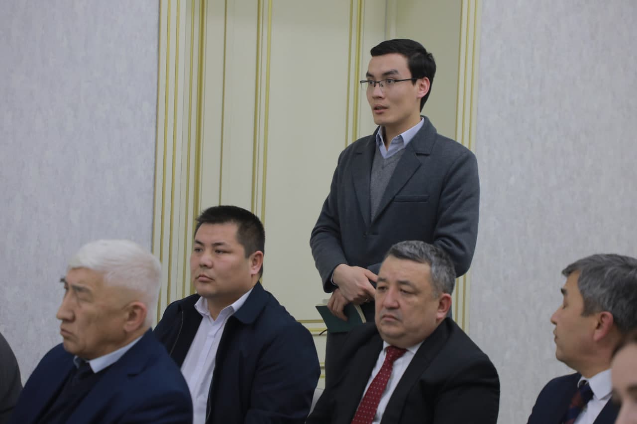 Harbiylar yurt sarhadlarini, ma’naviyatchilar ong sarhadlarini muhofaza qiladilar