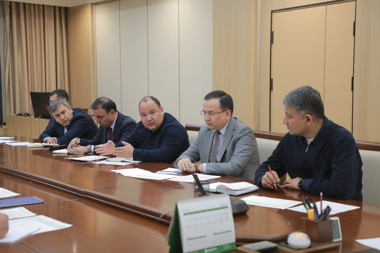 Zoyir Mirzayev viloyatda faoliyat yuritayotgan oliy ta’lim muassasalari rektorlari bilan uchrashdi