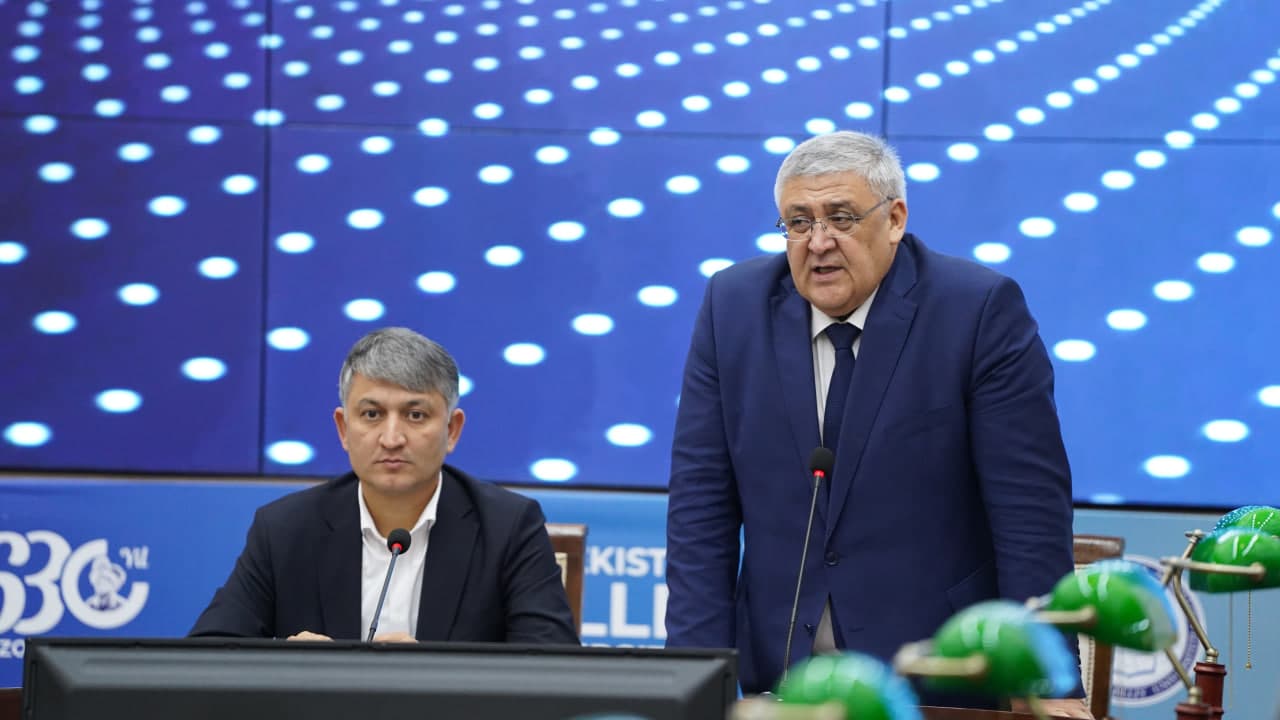 Yoshlar kuni: Milliy universitetda bitiruvchi yoshlar bilan ochiq muloqot va mehnat yarmarkasi tashkil etildi