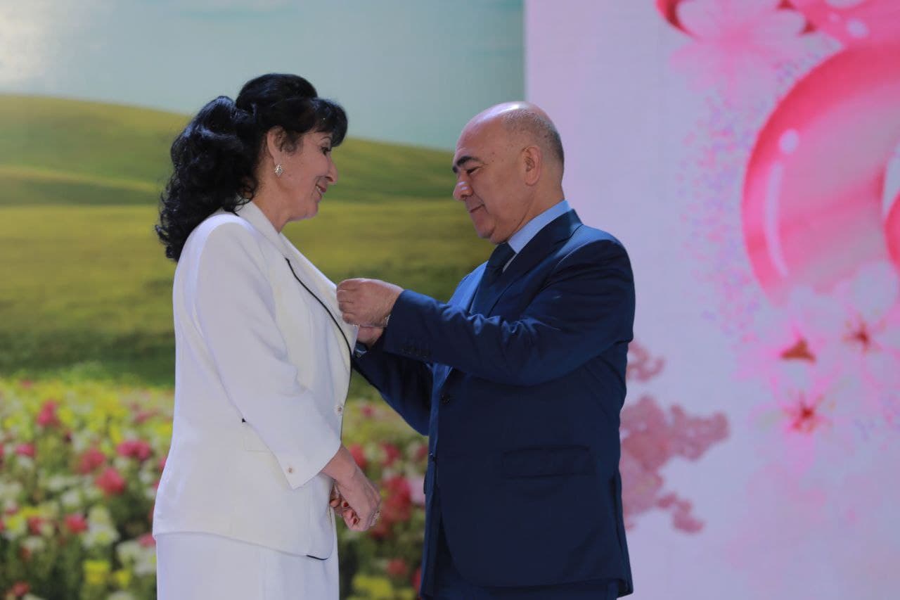 Ayol – jamiyatning ustuni, oilaning mustahkam tayanchi