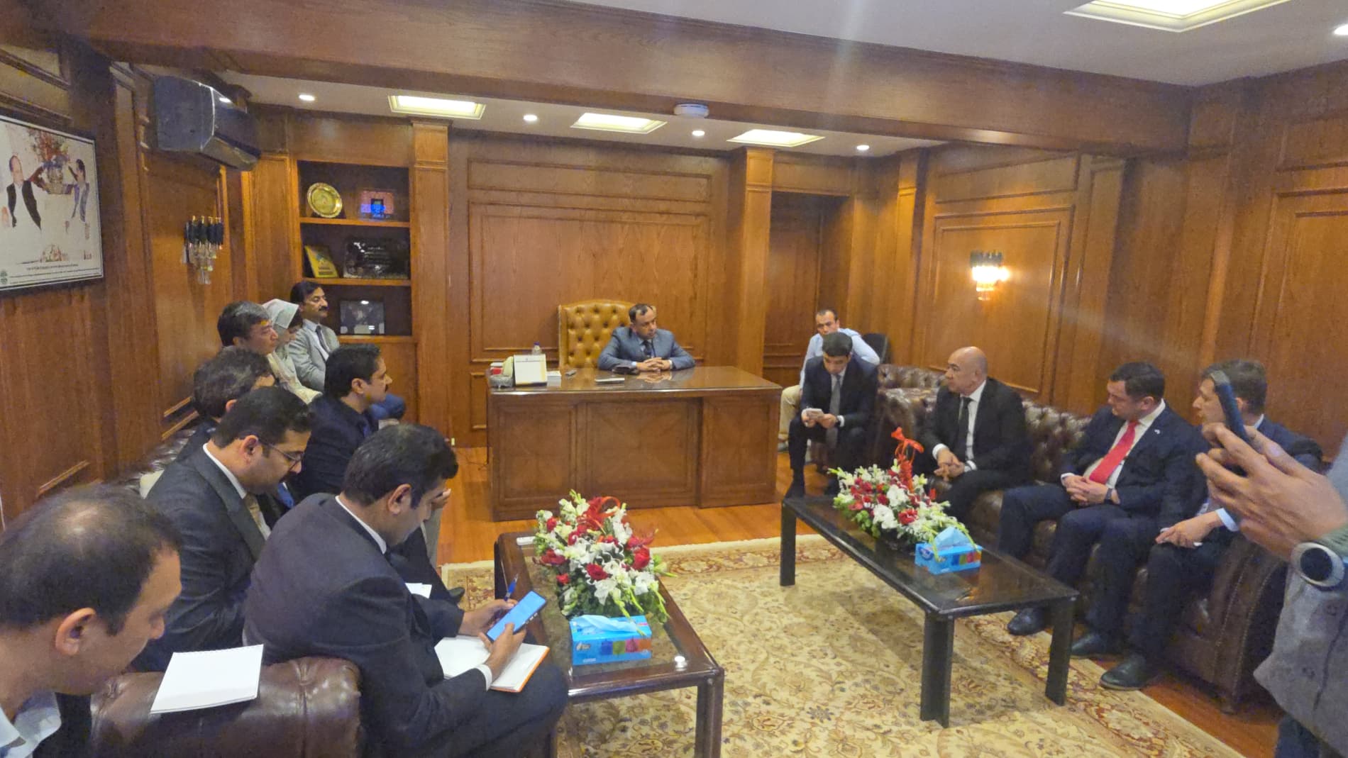 Delegatsiyamiz biznes anjumanda ishtirok etdi va qator ishbilarmon doiralar bilan faol muzokaralar olib bordi