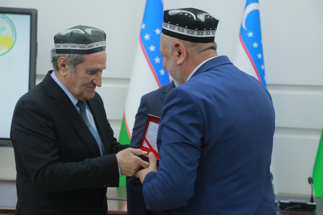 Yuksak mukofotlar o‘z egalariga tantanali topshirildi