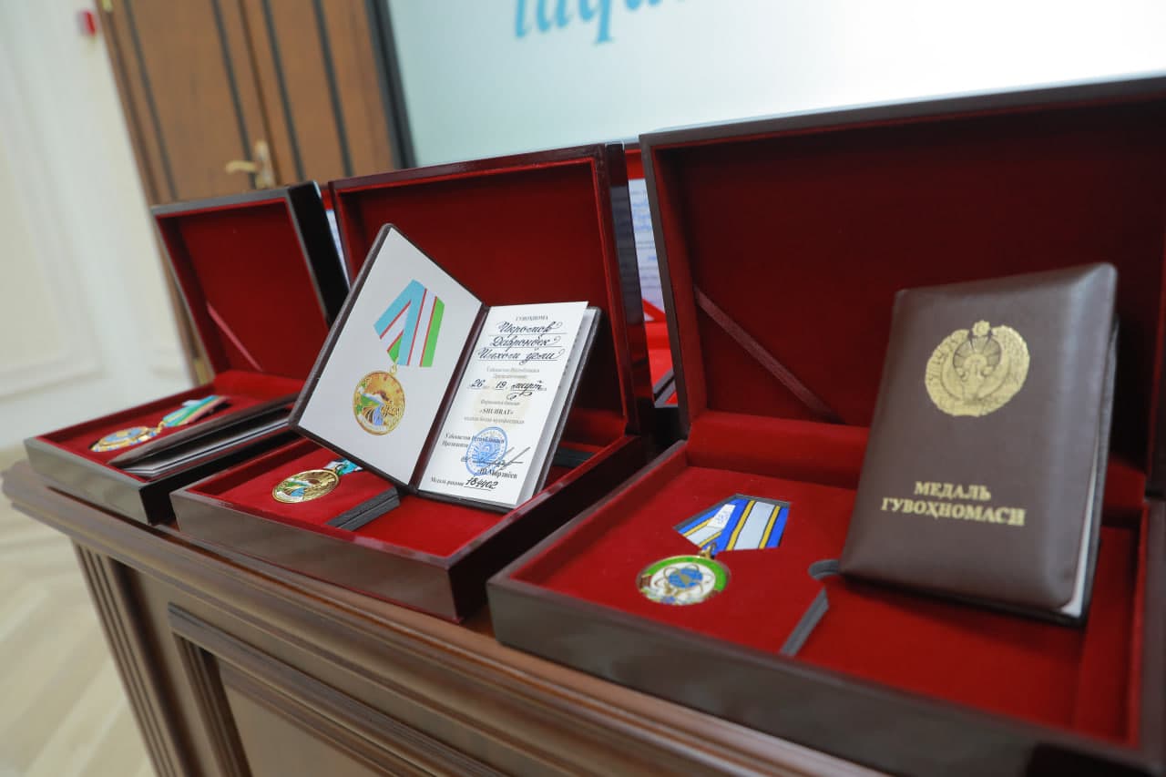 Yuksak mukofotlar o‘z egalariga tantanali topshirildi