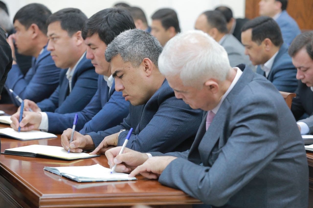 Hokimlik soati: “Aholi murojaati har bir rahbarning kun tartibidagi eng ustuvor masala bo‘lishi shart”