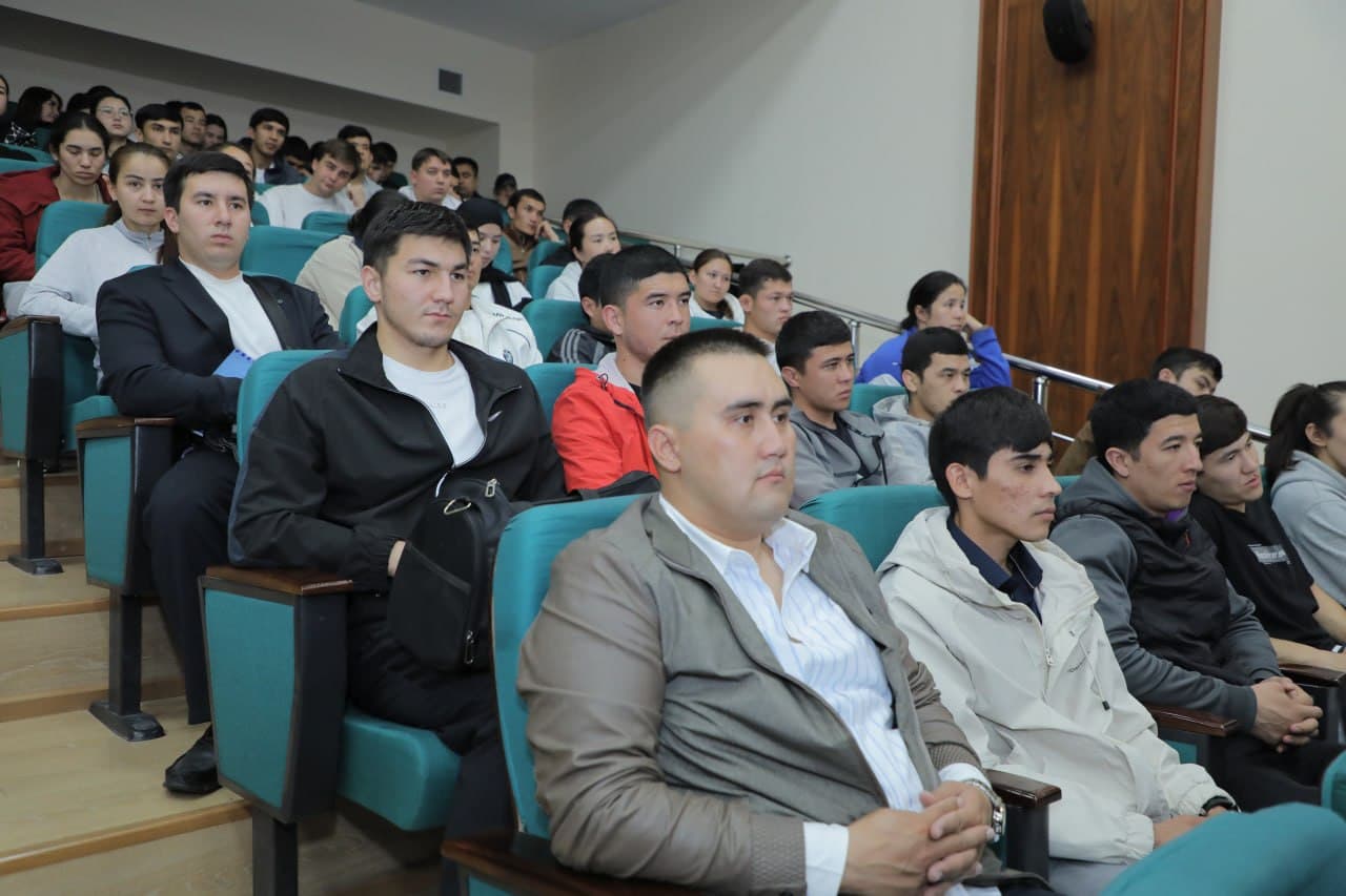 Chirchiqda “Karyera kuni” mehnat yarmarkasi bo‘lib o‘tdi