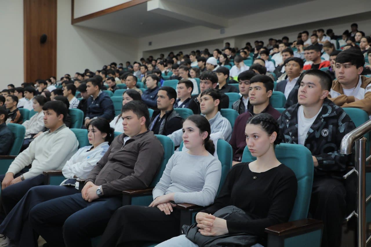 Chirchiqda “Karyera kuni” mehnat yarmarkasi bo‘lib o‘tdi