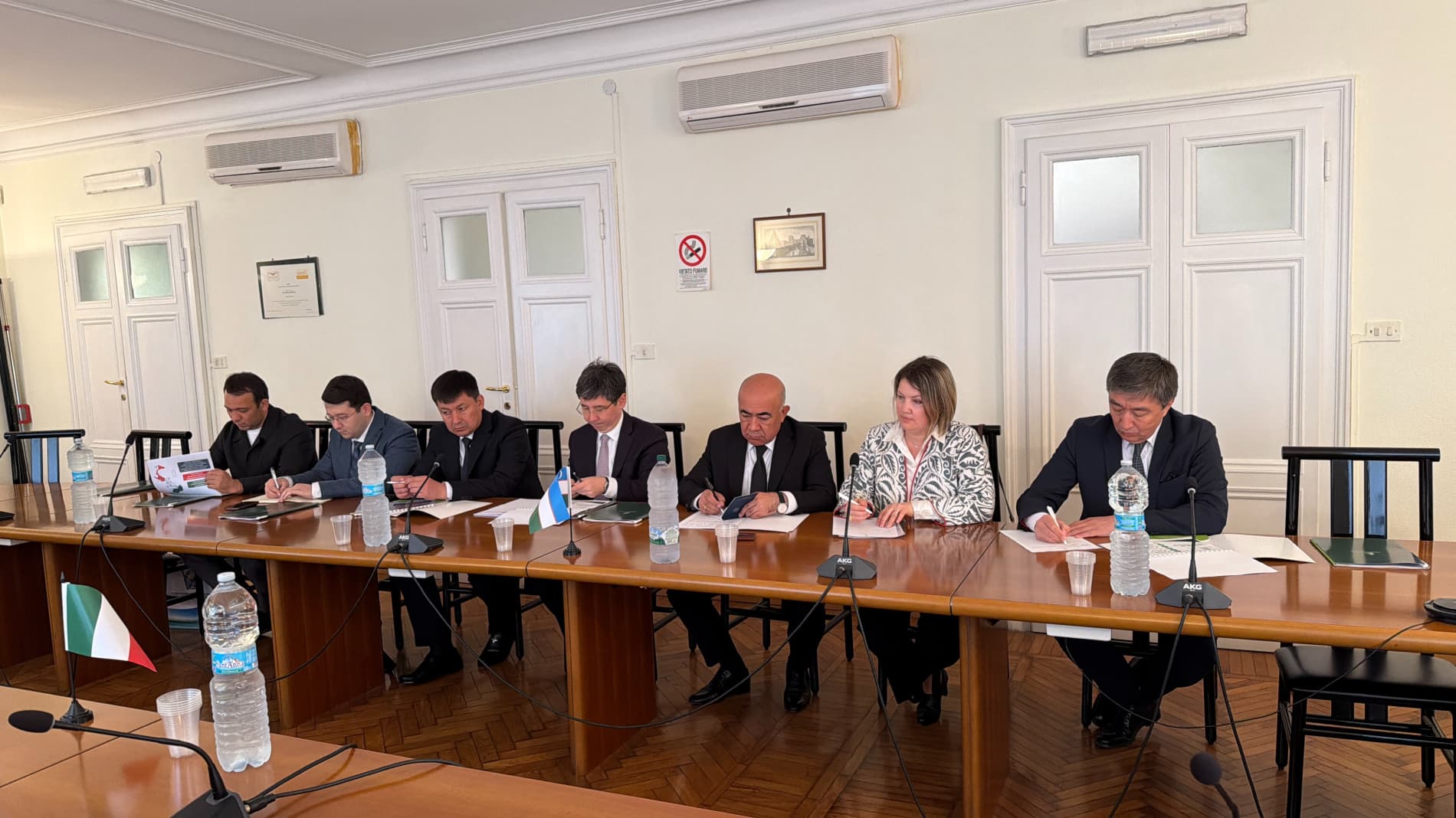 Toshkent viloyati hokimi Zoyir Mirzayev boshchiligidagi viloyat delegatsiyasi Ispaniya Qirolligiga xizmat safarini yakunlab, Italiyaning Rim shahrida hamkorlik yo‘nalishidagi uchrashuv va muzokaralarni boshladi.
