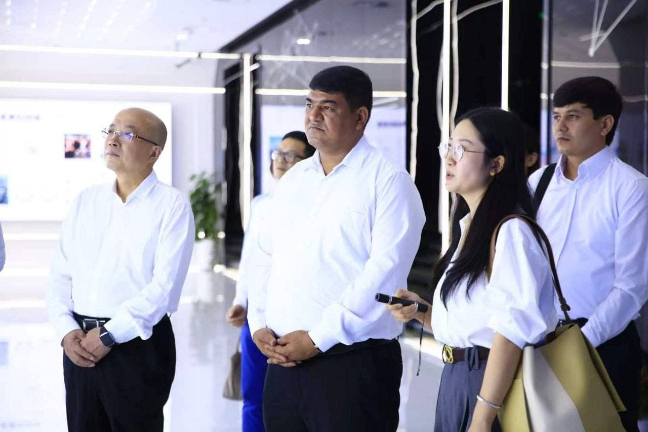 Olmaliqning investitsiyaviy imkoniyatlari Xitoyda namoyish etildi