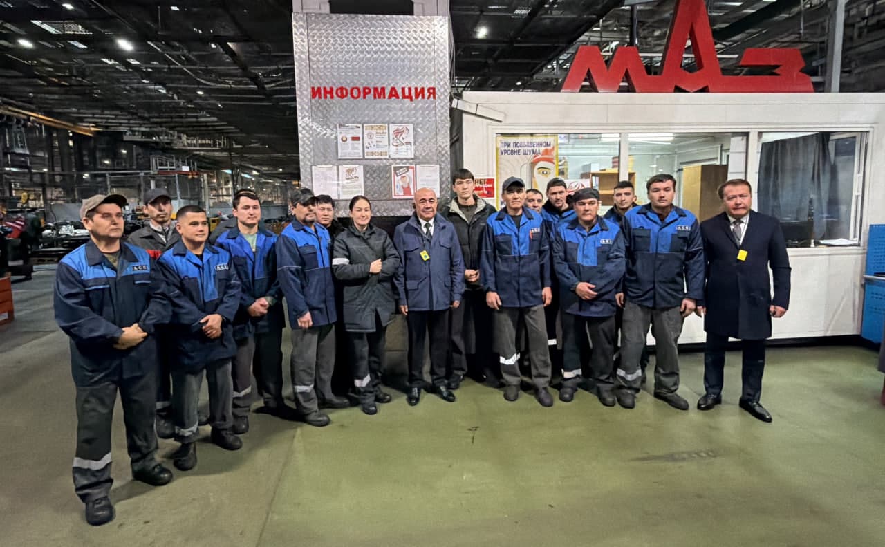 Minsk avtomobil zavodiga taşrif: sanoat kooperasiyasi va transport sohasida yangi istiqbolli qadamlar