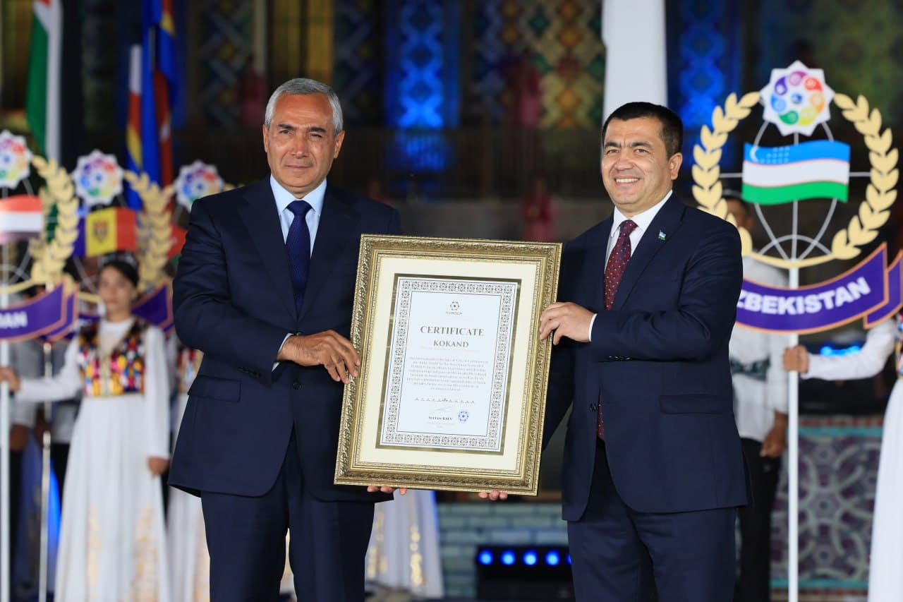 A solemn opening ceremony of the 3rd International Festival of Handicrafts and the International Pottery Forum took place at Urda Square in the city of Kokand