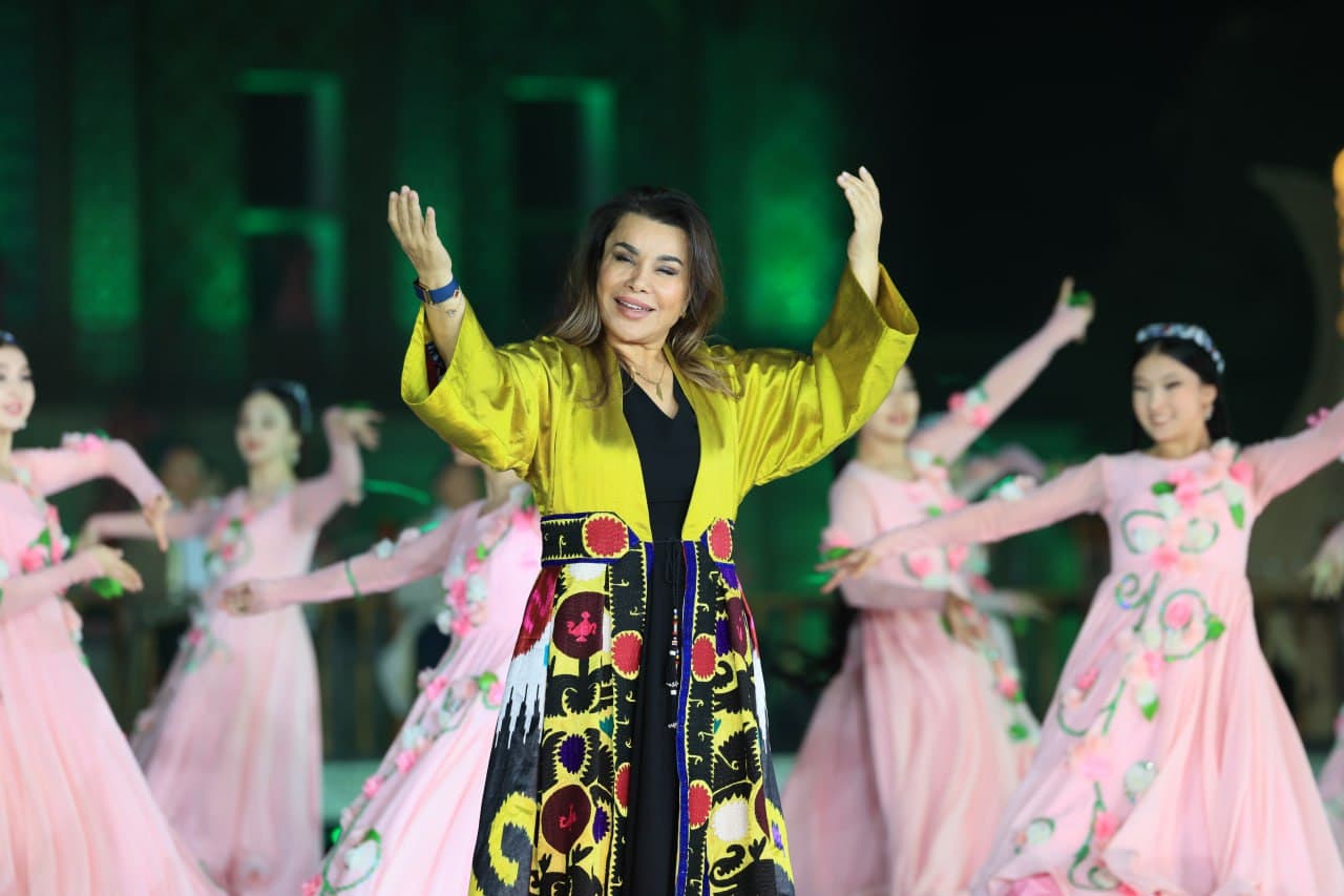 A solemn opening ceremony of the 3rd International Festival of Handicrafts and the International Pottery Forum took place at Urda Square in the city of Kokand