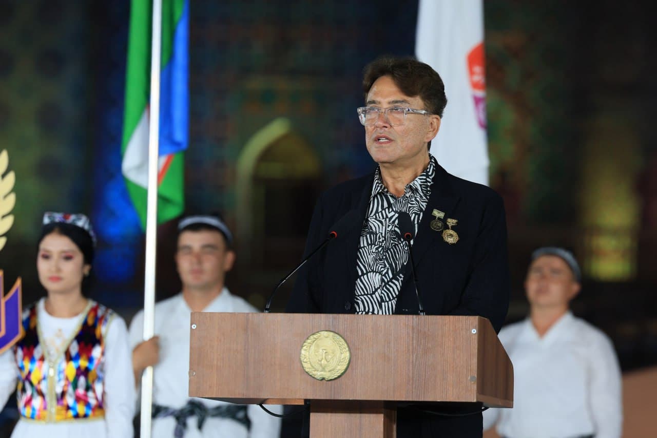 A solemn opening ceremony of the 3rd International Festival of Handicrafts and the International Pottery Forum took place at Urda Square in the city of Kokand