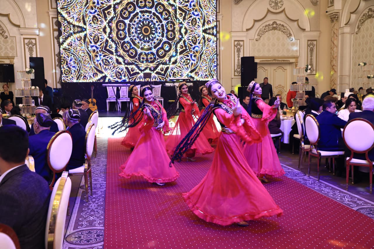 Farg‘onada kasaba uyushmalari fidoyilari sharaflandi