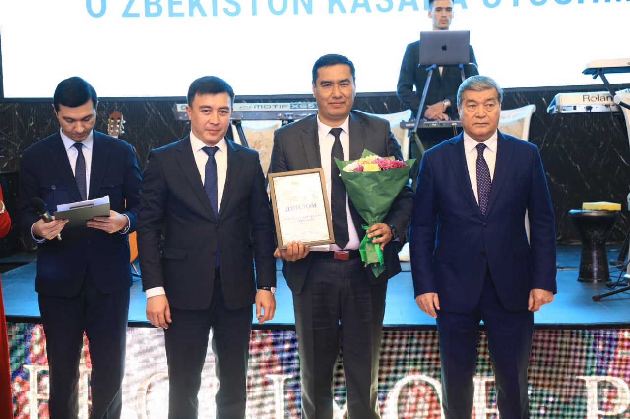 Farg‘onada kasaba uyushmalari fidoyilari sharaflandi