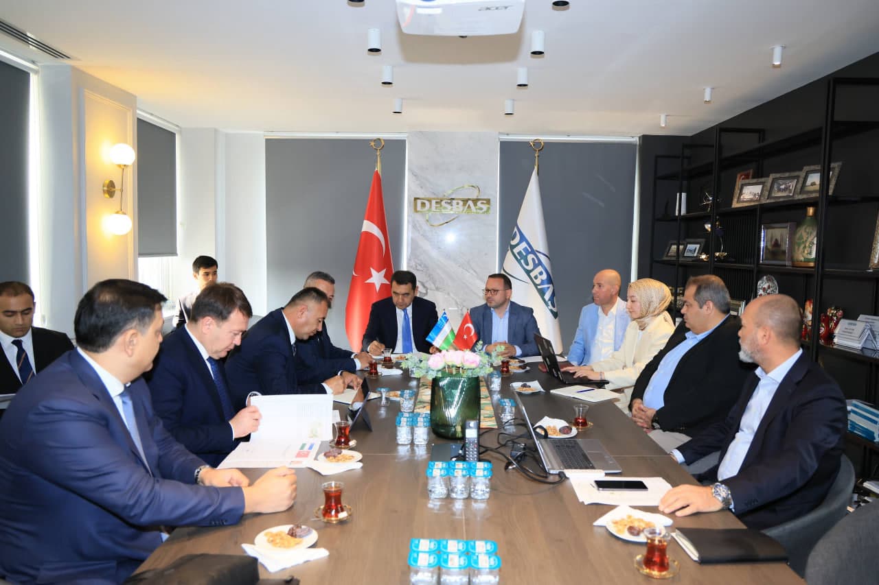 Fergana Region Governor Khayrullo Bozorov visited the Istanbul Industrial and Trade Free Zone and held a meeting with the leadership of the DESBAŞ management office.