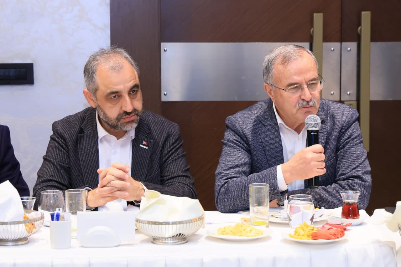 Viloyat hokimi Xayrullo Bozorov Turkiya Respublikasidagi amaliy tashrifi davomida Turkiyaning markaziy hududida joylashgan, tarixiy, siyosiy, iqtisodiy va madaniy markaz sifatida ahamiyatga ega bo‘lgan Konya viloyatiga tashrif buyurdi.