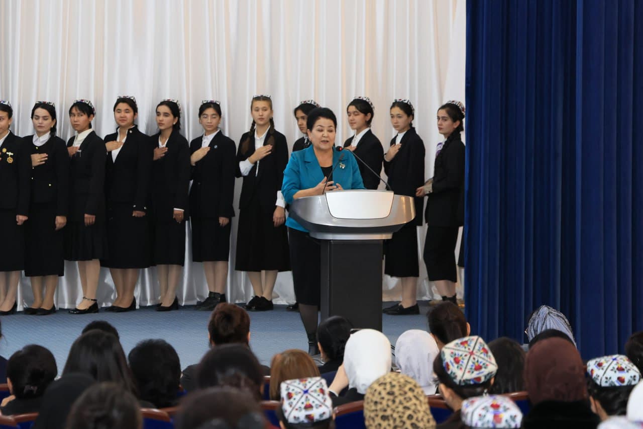 Farg‘ona shahridagi Farg‘ona jamoat salomatligi tibbiyot institutida Zulfiya nomidagi Davlat mukofoti tanlovining viloyat bosqichi bo‘lib o‘tmoqda.