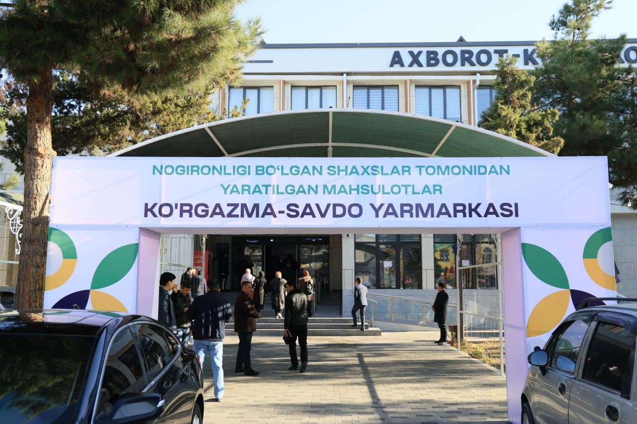 Farg‘ona shahrida nogironligi bo‘lgan shaxslar tomonidan ishlab chiqarilgan mahsulotlar ko‘rgazma-savdo yarmarkasi bo‘lib o‘tdi