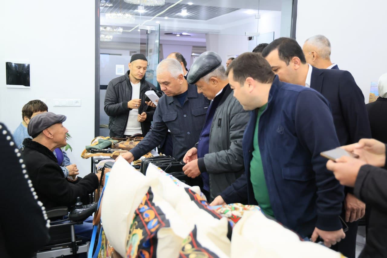 Farg‘ona shahrida nogironligi bo‘lgan shaxslar tomonidan ishlab chiqarilgan mahsulotlar ko‘rgazma-savdo yarmarkasi bo‘lib o‘tdi