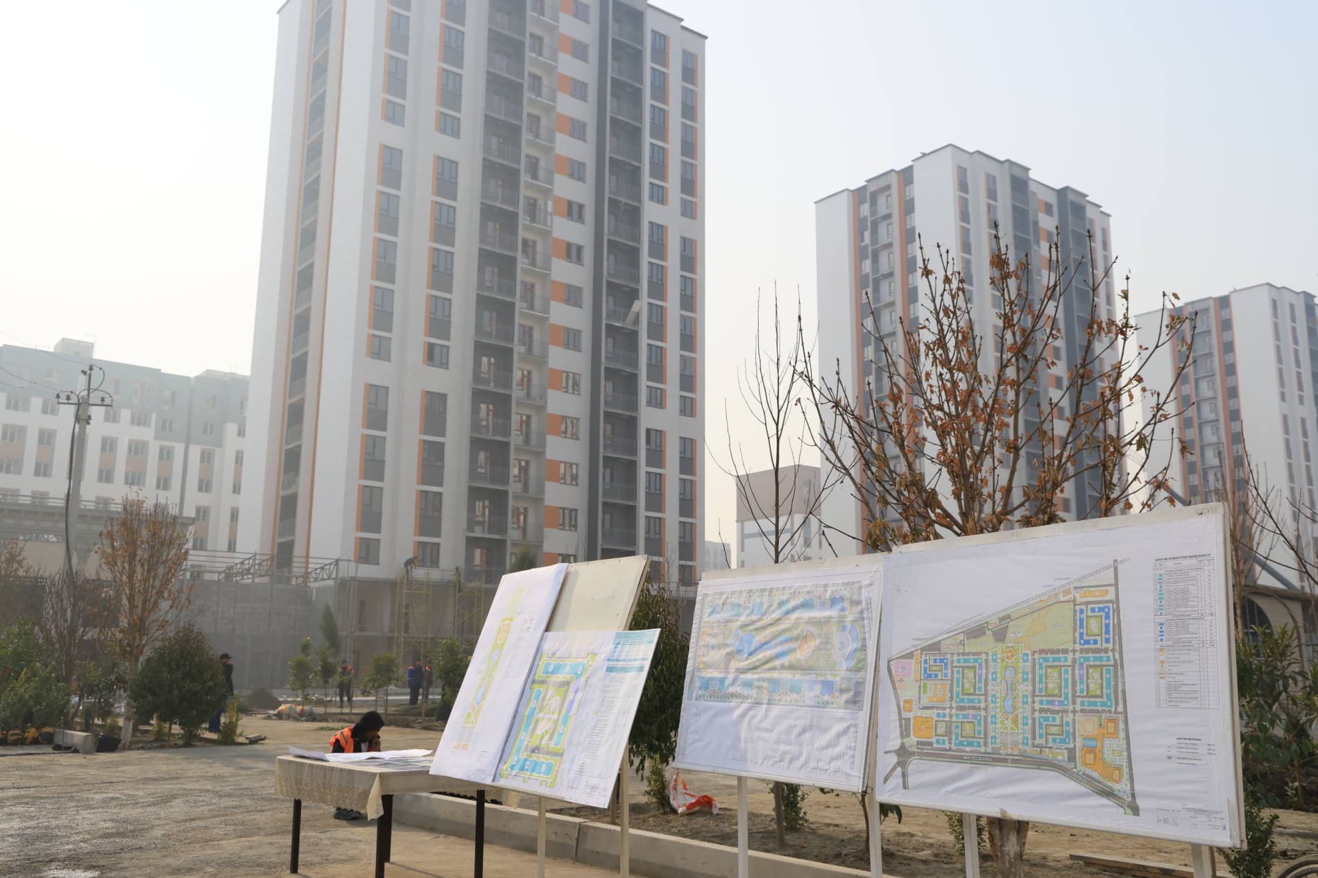 Fergana Region Governor Khayrullo Bozorov visited Kokand today to review the implementation of previously issued directives