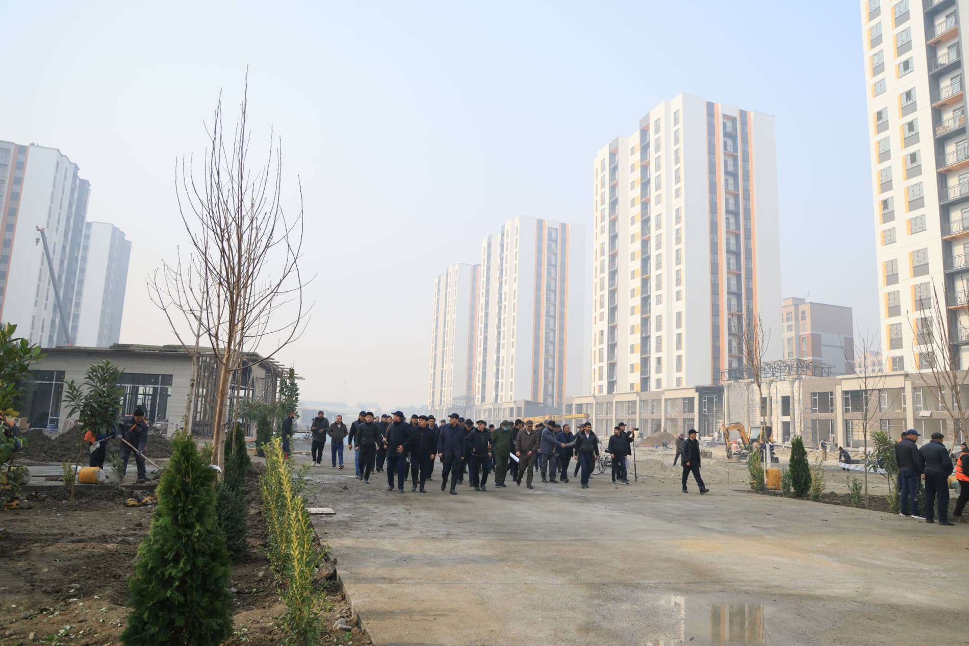 Fergana Region Governor Khayrullo Bozorov visited Kokand today to review the implementation of previously issued directives