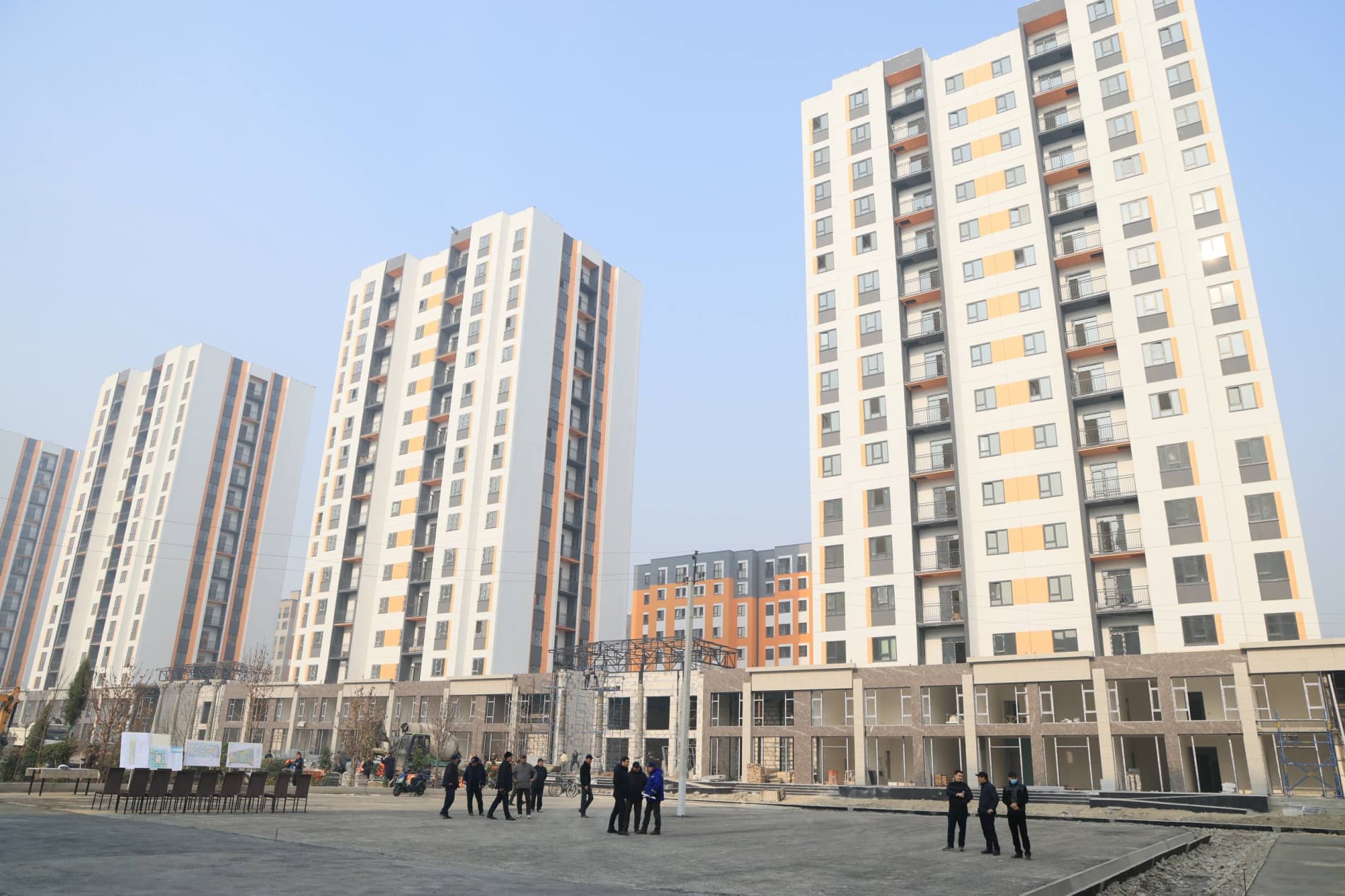 Fergana Region Governor Khayrullo Bozorov visited Kokand today to review the implementation of previously issued directives