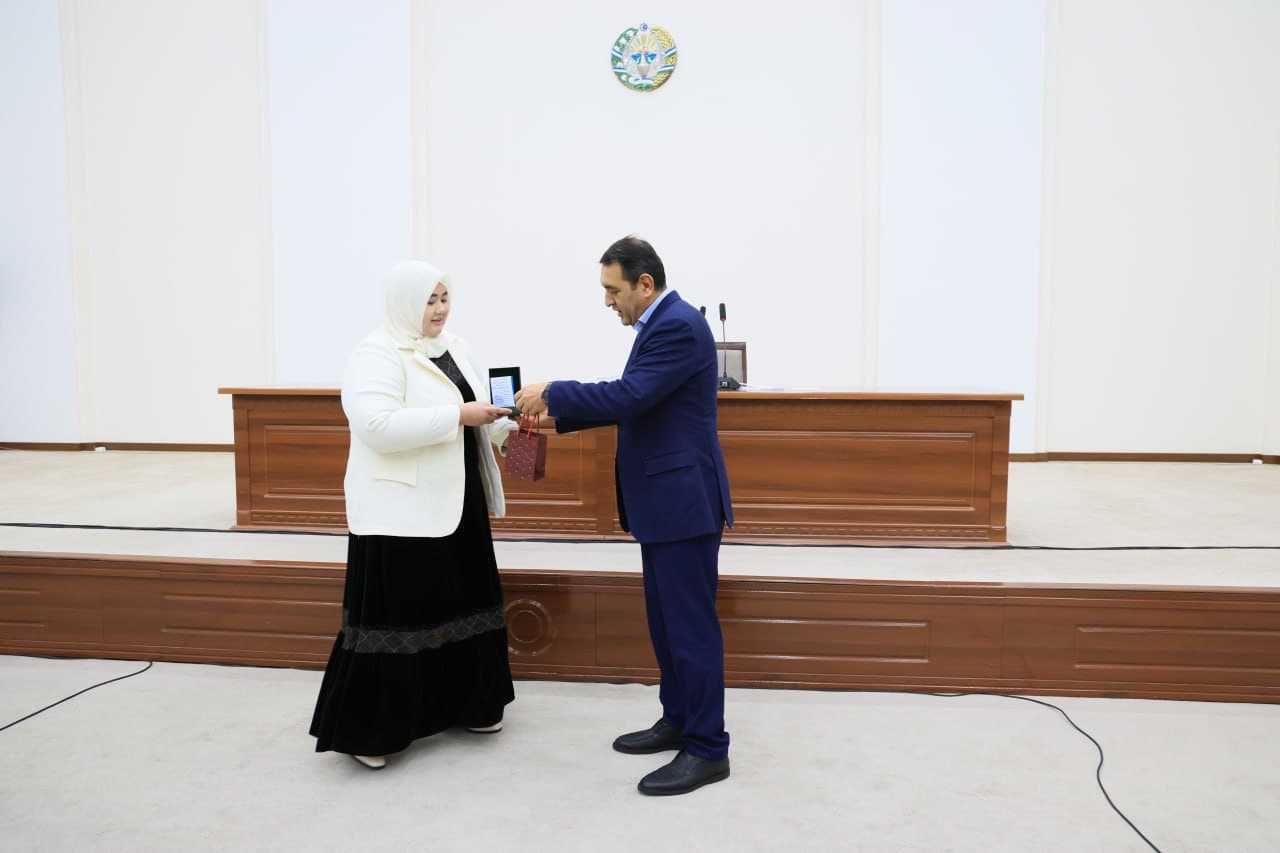 “Diniy bag‘rikenglik” ko‘krak nishoni o‘z egalariga topshirildi