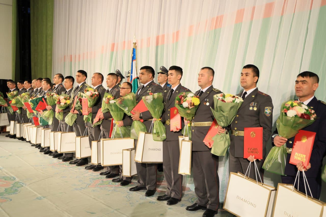 Farg‘onada “Milliy armiya – ona yurt qalqoni, tinchligimiz posboni!” shiori ostida bayram tadbirlari ko‘tarinkilik bilan bo‘lib o‘tmoqda