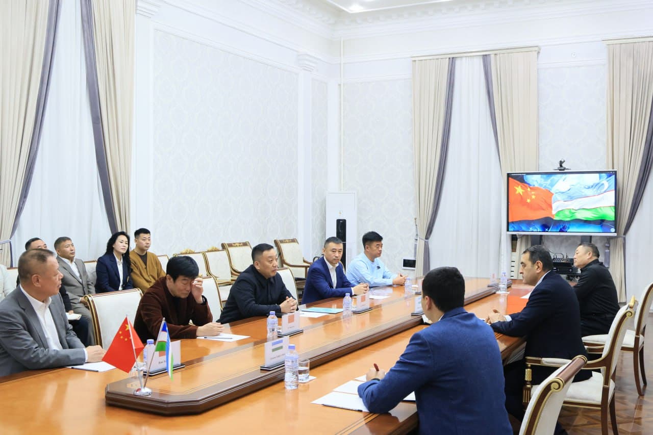 The Governor of Fergana Region, Khayrullo Bozorov, received a group of investors from the People’s Republic of China with extensive experience in the construction and energy sectors