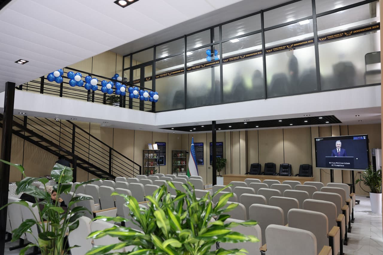 Фурқат туманида ахборот технологиялари соҳасини ривожлантириш, ёшларни замонавий касбларга йўналтириш мақсадида “Innovation hub” инновацион марказнинг тантанали очилиш маросими бўлиб ўтди