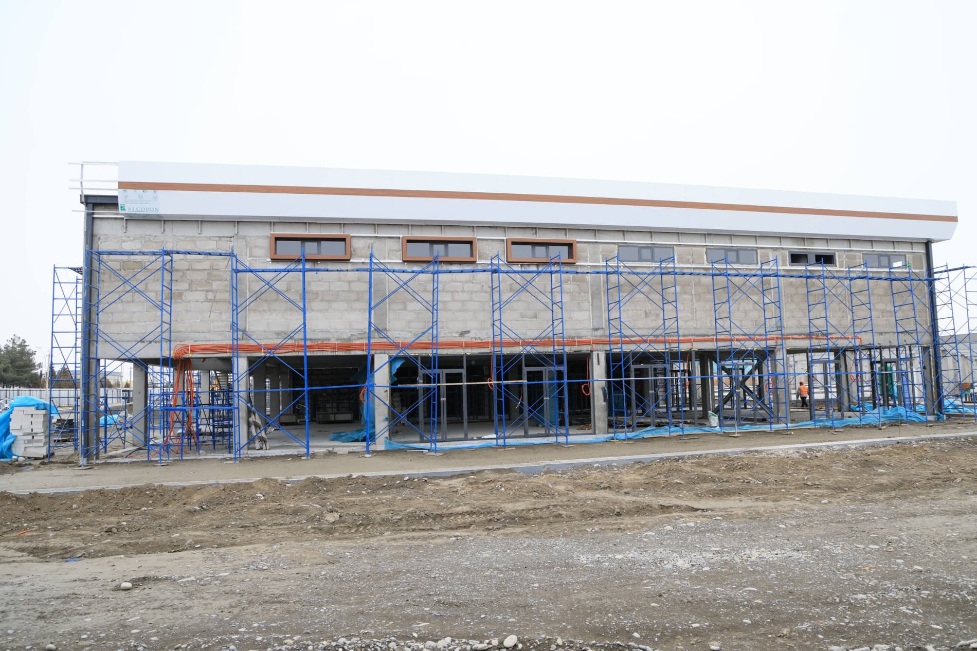 Furqat tumanida “Do‘stlik city Mall” xalqaro savdo va ko‘ngilochar kompleksi barpo etilmoqda