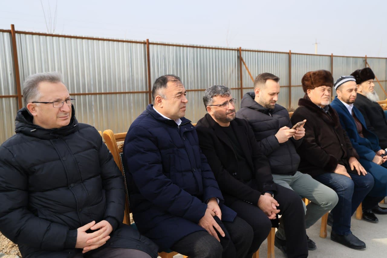 Қува туманида Туркиянинг "Heyal holding" компанияси томонидан ташкил этилаётган "Турон турк" махсус саноат зонасининг биринчи босқичи қурилишига киришилди