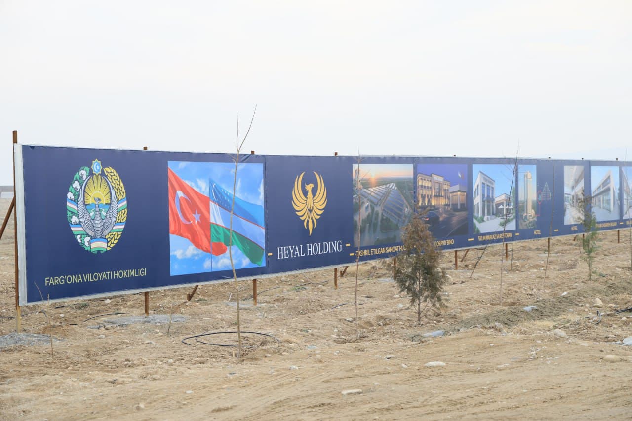 Қува туманида Туркиянинг "Heyal holding" компанияси томонидан ташкил этилаётган "Турон турк" махсус саноат зонасининг биринчи босқичи қурилишига киришилди