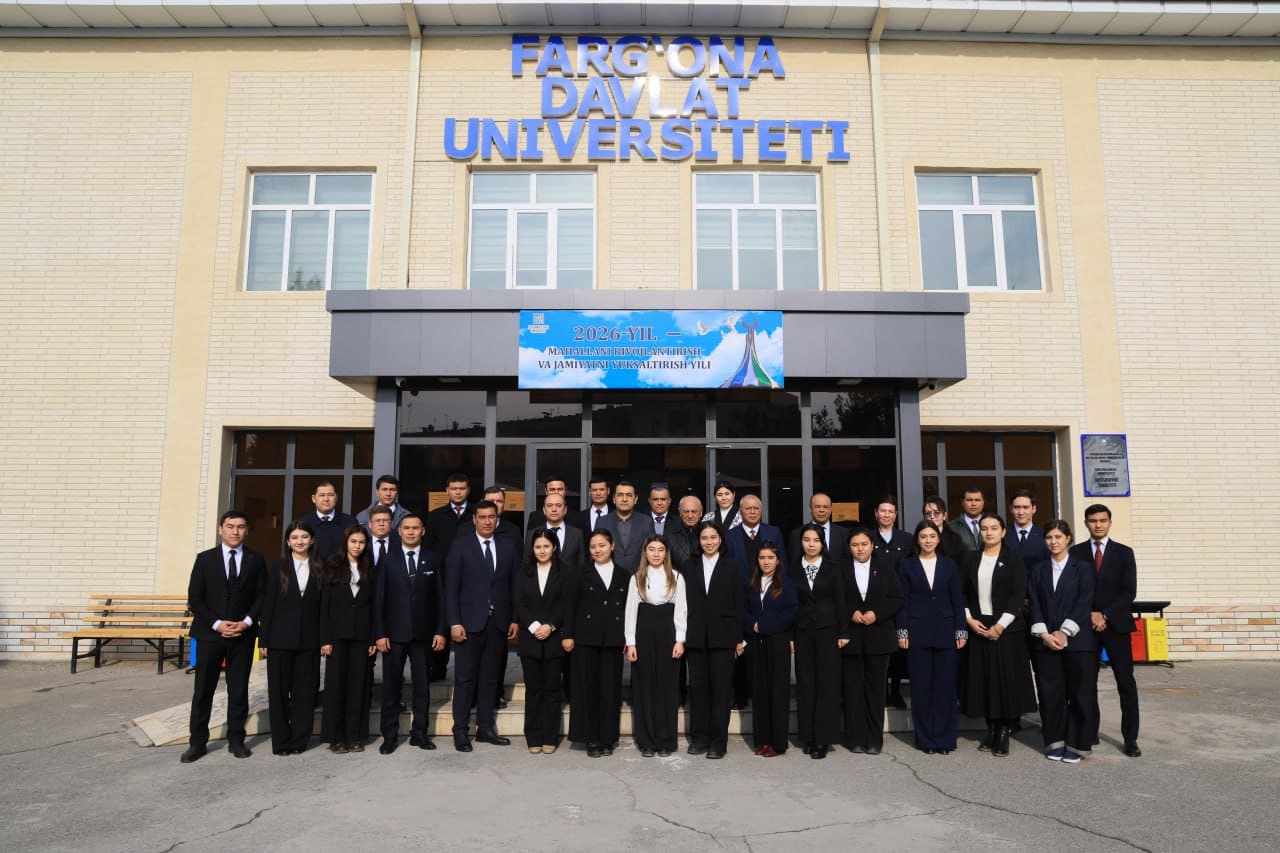 Deep Knowledge and Universal Values Should Be the Main Goal of Students