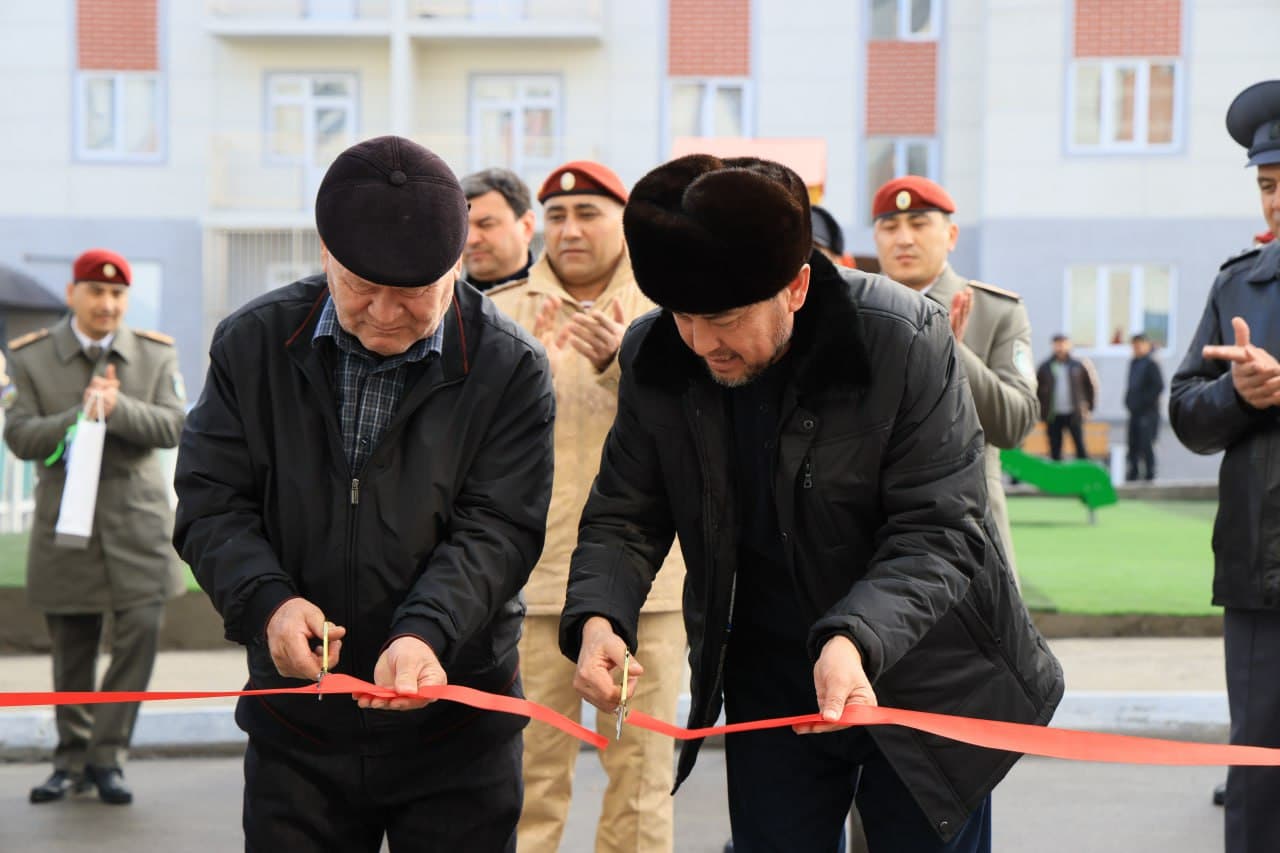 20 National Guard Servicemen Awarded New Apartments in Fergana