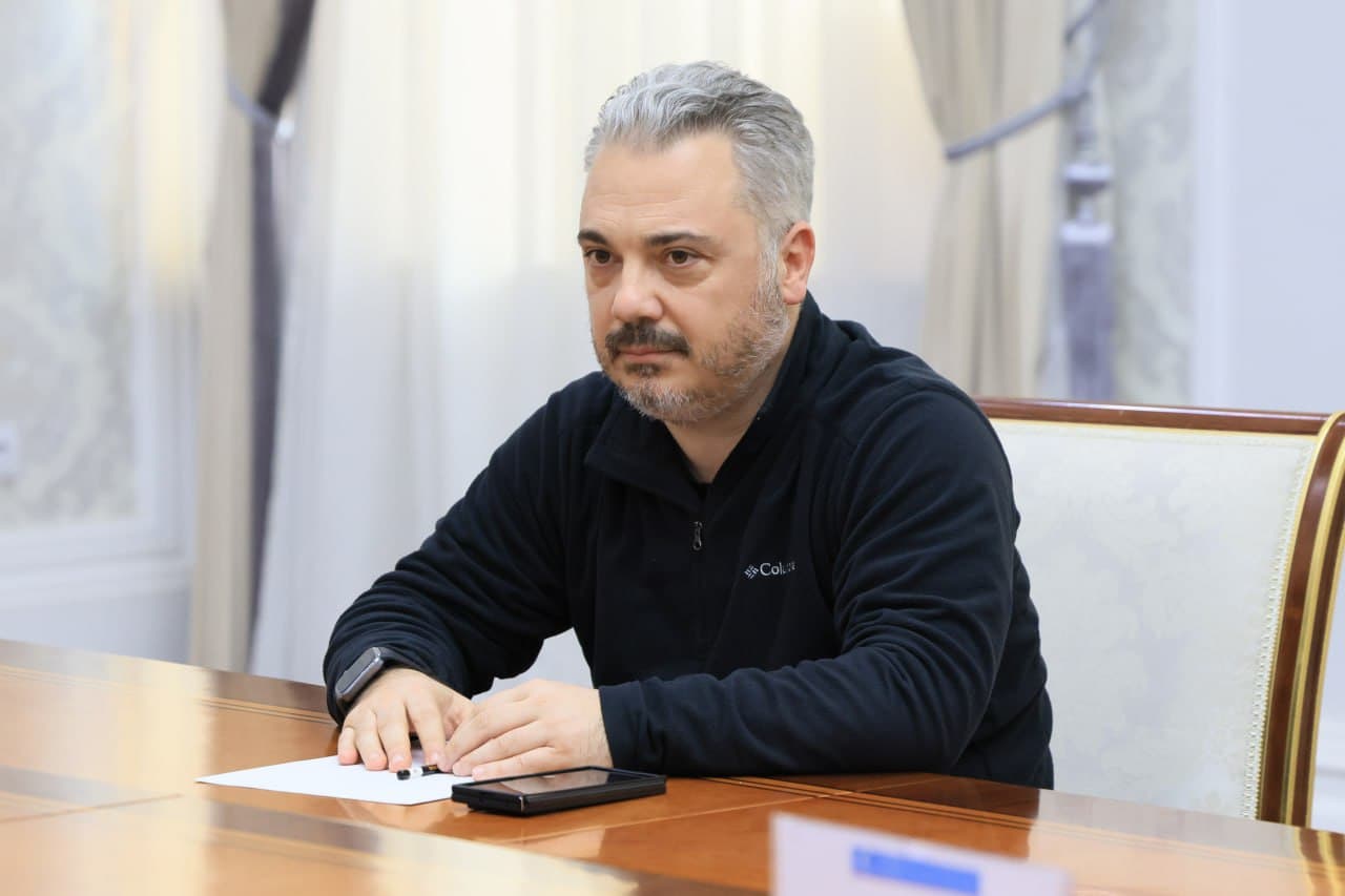 Хоким Ферганской области Хайрулло Бозоров сегодня принял делегацию во главе с турецким инвестором Эрканом Алканом