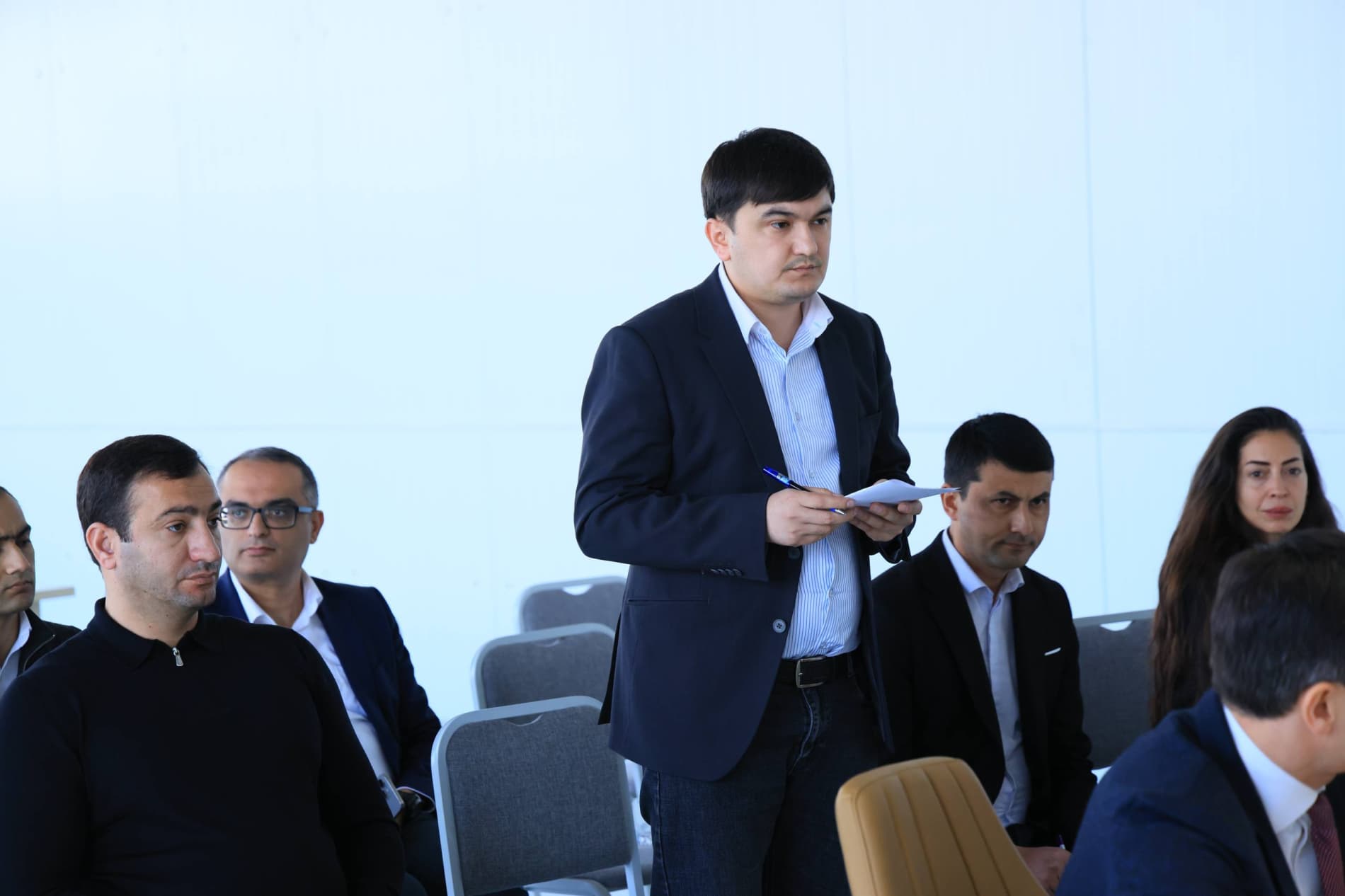 Viloyat hokimi Xayrullo Bozorov Germaniyaning “Alcon Development Group” kompaniyasi boshqaruv direktori Ziya Gaziyev boshchiligidagi delegatsiyani qabul qildi