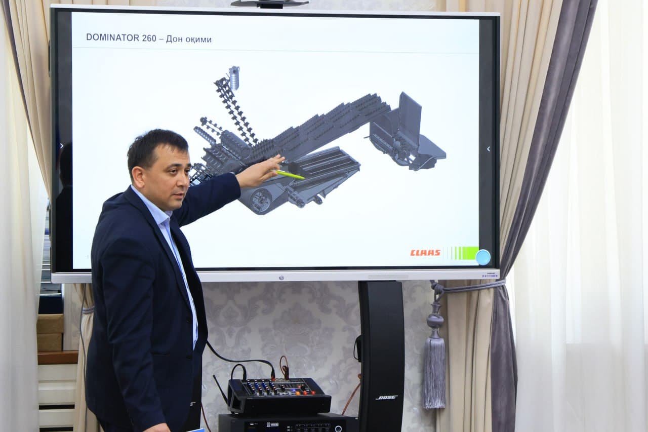 Хоким Ферганской области Хайрулло Бозоров принял регионального управляющего компании “CLAAS” по Евразии в Узбекистане и Кыргызстане Фолькера Гюнтера Цеттля, а также местных ответственных представителей компании