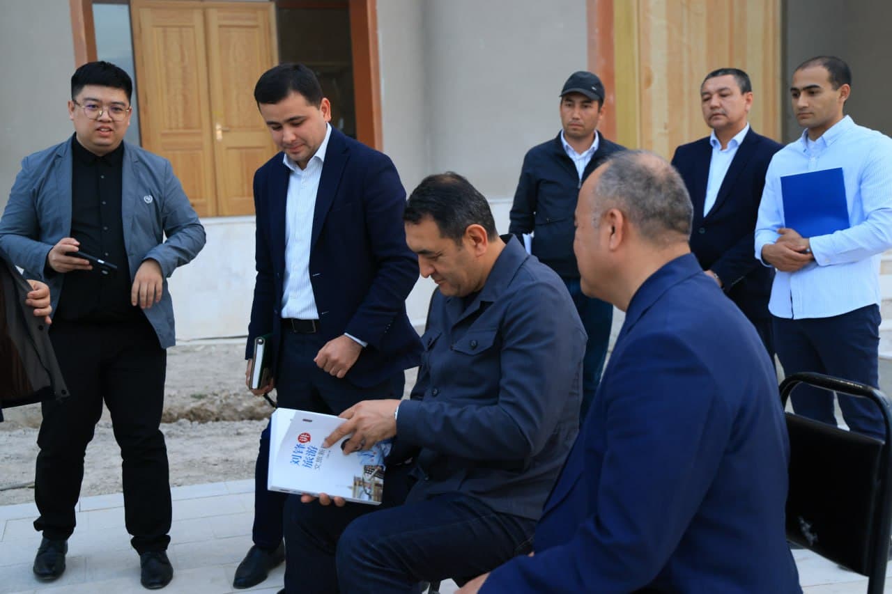 The Governor of Fergana Region, Khayrullo Bozorov, received representatives of the Chinese company Beijing Top Vision