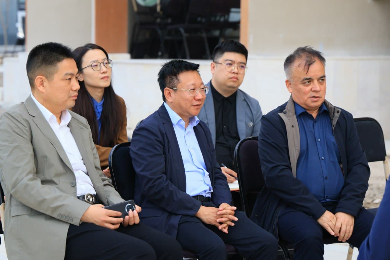 The Governor of Fergana Region, Khayrullo Bozorov, received representatives of the Chinese company Beijing Top Vision