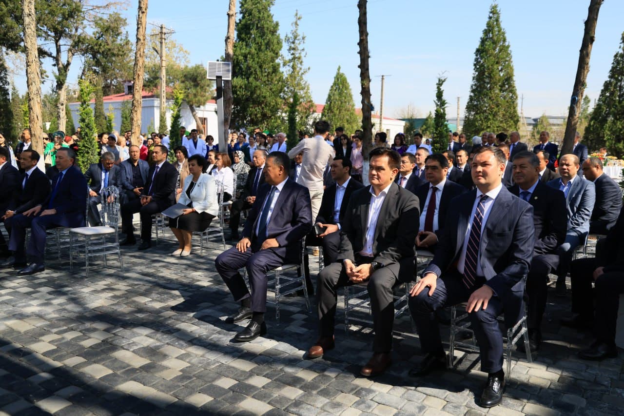 Бугун Фарғона жамоат саломатлиги тиббиёт институтининг замонавий кўп тармоқли клиникаси — “Ақлли шифохона” фаолият бошлади