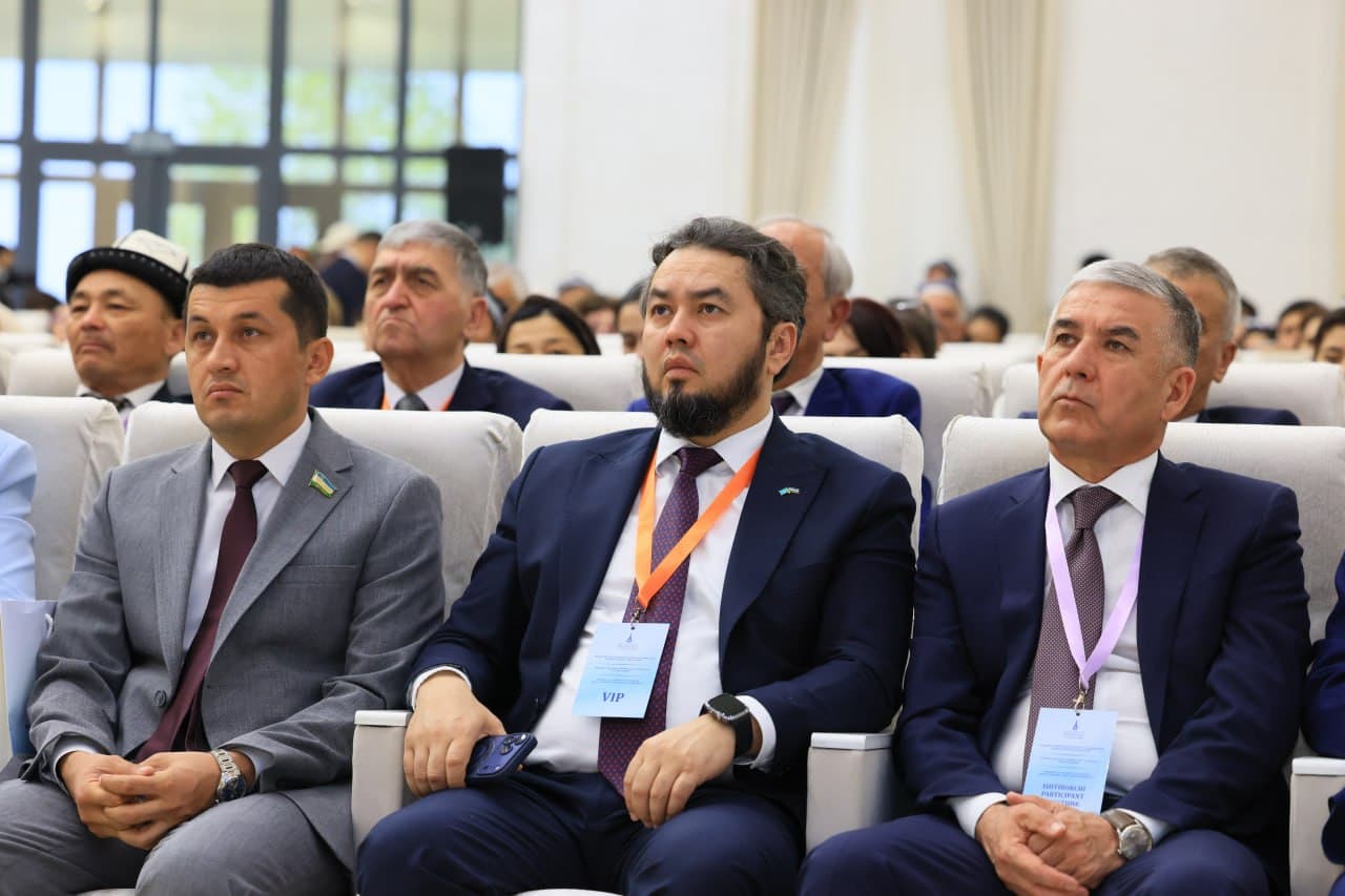 Фарғона вилоятида ўтказилаётган “Марказий Осиё давлатлари ва Озарбайжон” дўстлик форуми доирасида “Марказий Осиё давлатлари ва Озарбайжон дўстлигининг янги даври” мавзусида халқаро конференция бўлиб ўтди