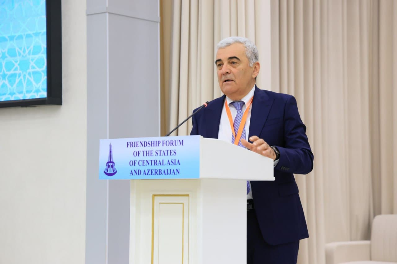 Фарғона вилоятида ўтказилаётган “Марказий Осиё давлатлари ва Озарбайжон” дўстлик форуми доирасида “Марказий Осиё давлатлари ва Озарбайжон дўстлигининг янги даври” мавзусида халқаро конференция бўлиб ўтди