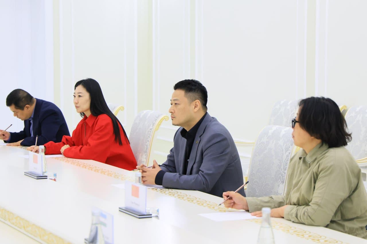 Хоким Ферганской области Хайрулло Бозоров принял делегацию во главе с руководителем китайской компании «Xinjiang Weijie Investment Holding Group» Мао Ци