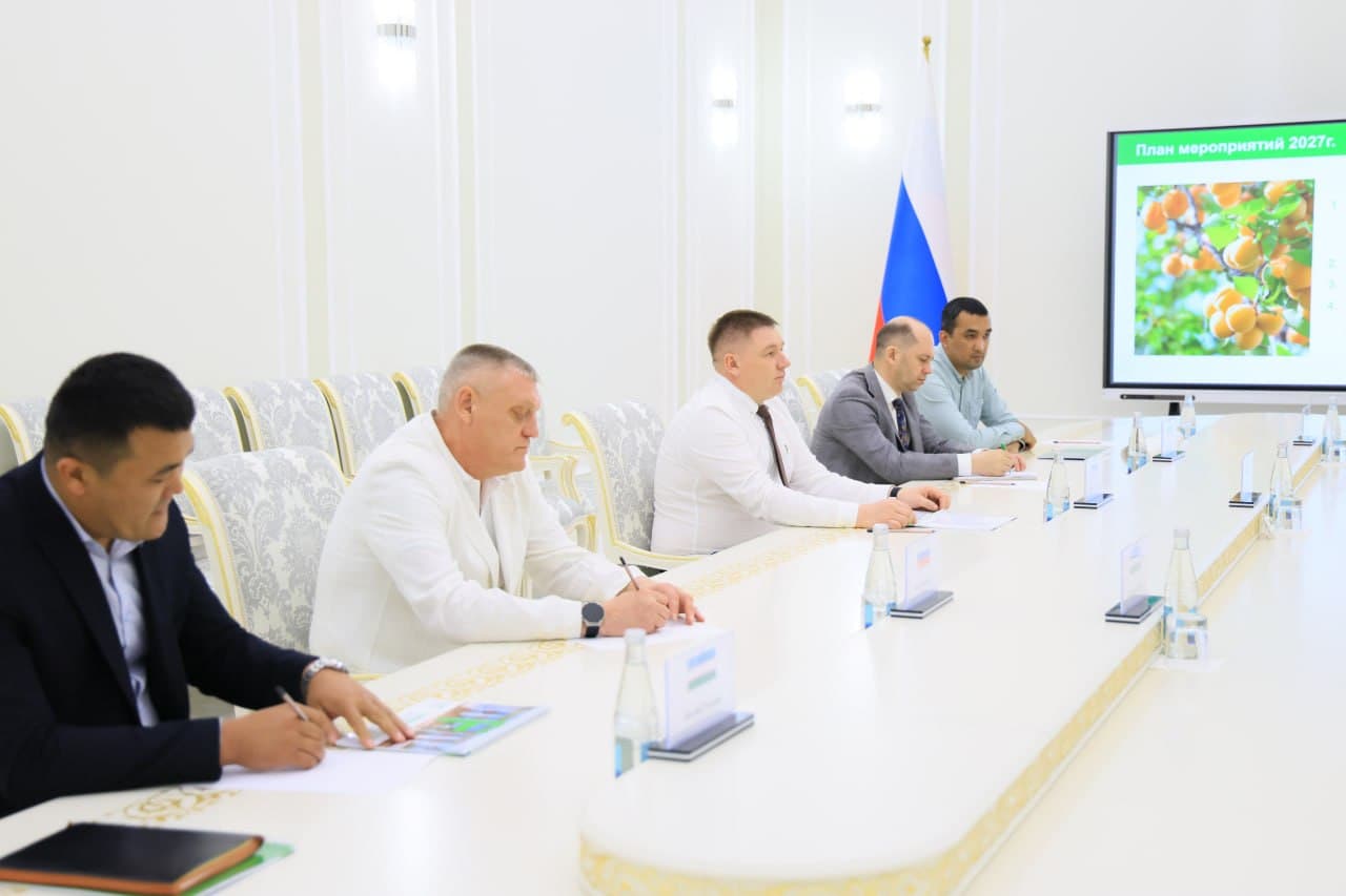 Хоким области Хайрулло Бозоров принял Дениса Клепикова, учредителя компании «From Wild International s.r.o.», головной офис которой расположен в Чехии