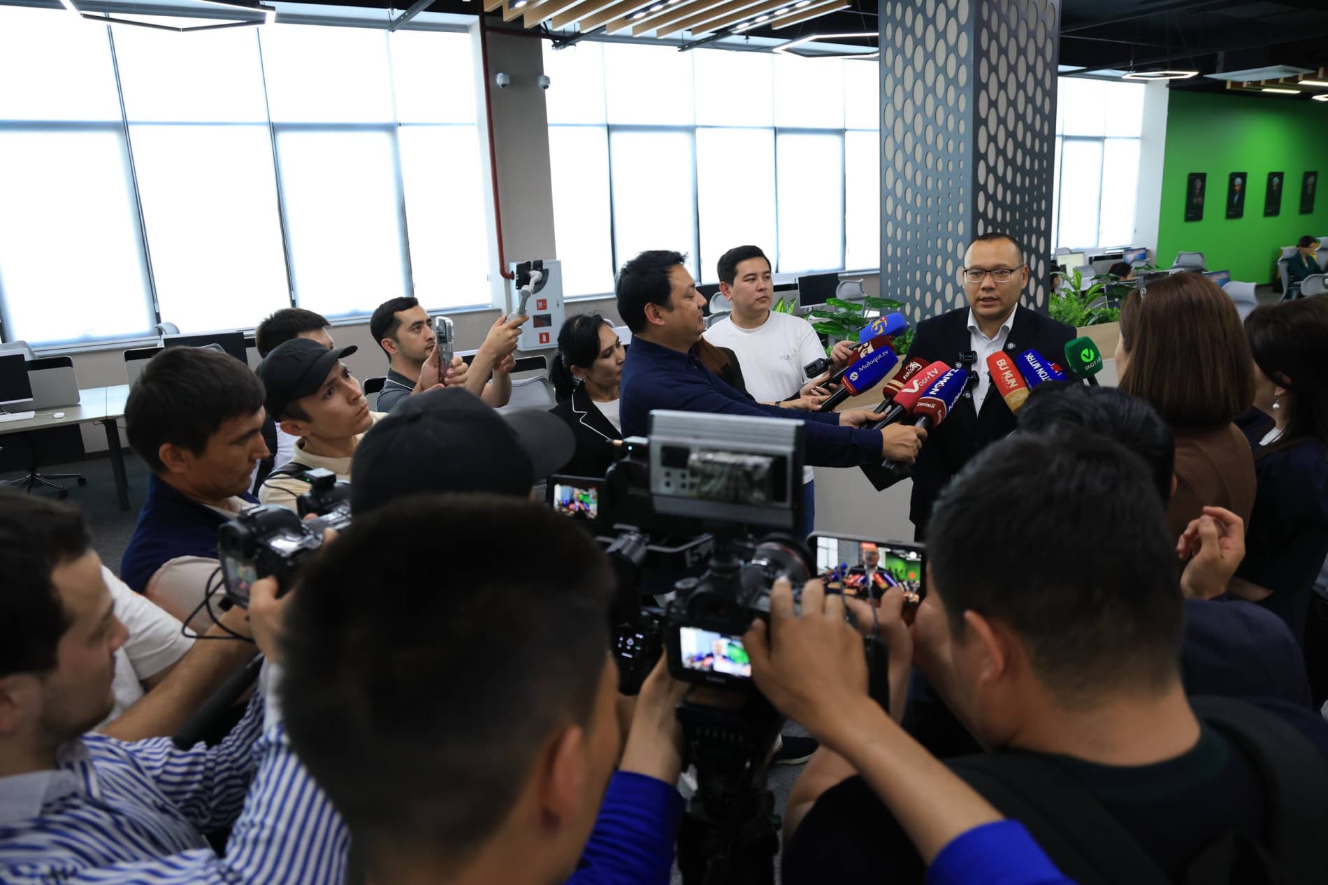“Farg‘onada — Yangi O‘zbekiston nafasi” shiori ostida press-tur o‘tkazilmoqda