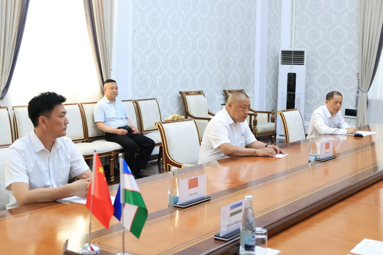 Governor of Fergana Region Khairullo Bozorov received Zhang Jiang, General Manager of the Chinese company "Wuhan Qidakon Environmental Technology Co., Ltd."
