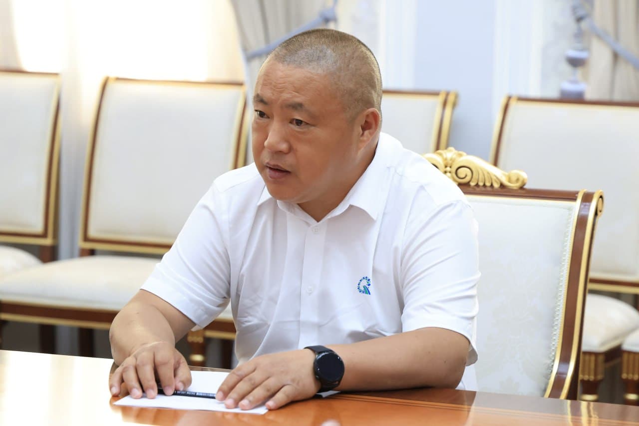 Governor of Fergana Region Khairullo Bozorov received Zhang Jiang, General Manager of the Chinese company "Wuhan Qidakon Environmental Technology Co., Ltd."